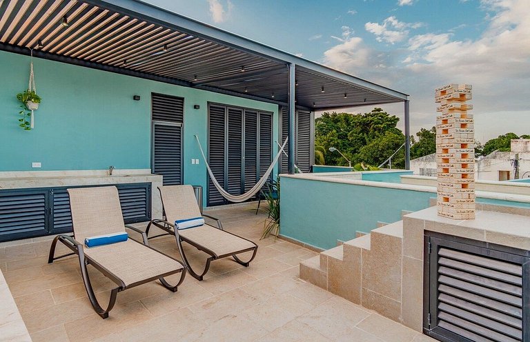 Rincón del Cielo Rooftop with glass walled pool