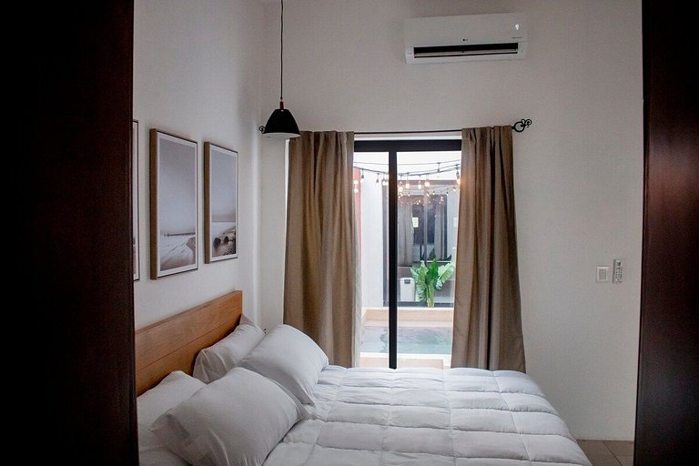 Casa 59, con alberca en el centro