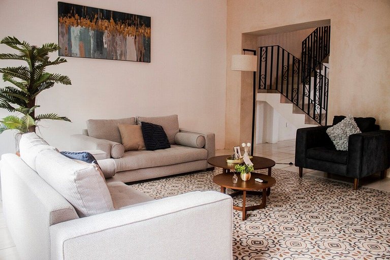 Casa 59, con alberca en el centro