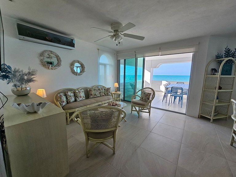 Departamento a la orilla del mar