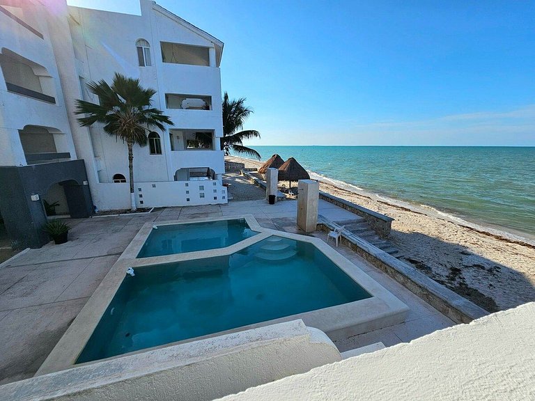 Departamento a la orilla del mar