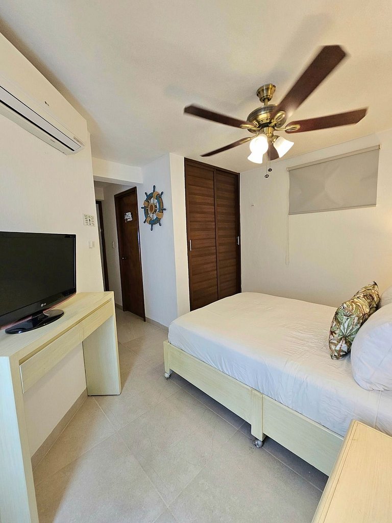 Departamento a la orilla del mar