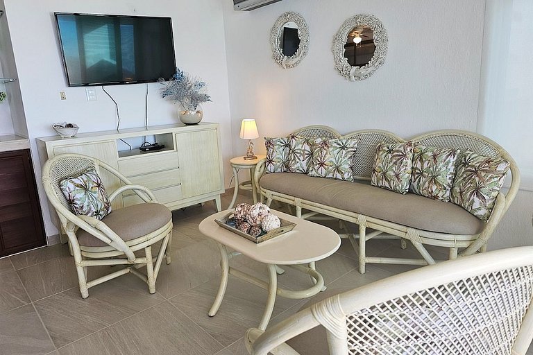 Departamento a la orilla del mar