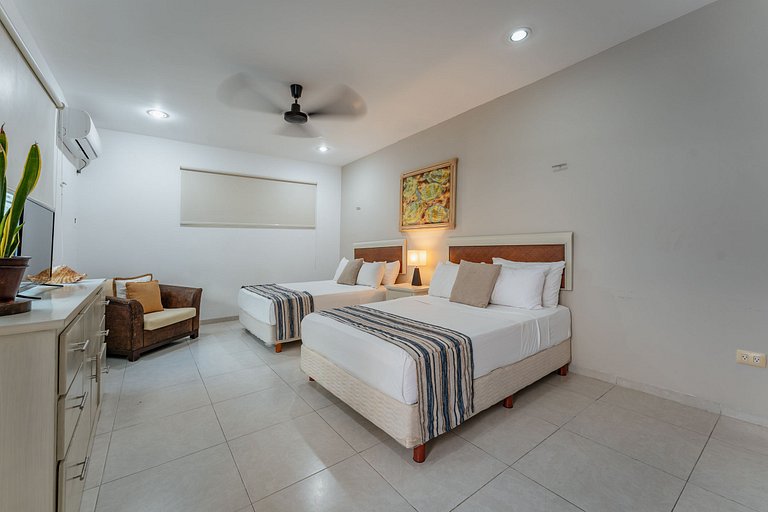 PROGRESO BEACH HOUSE 284