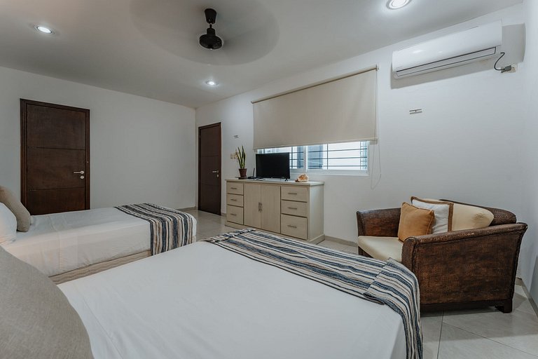 PROGRESO BEACH HOUSE 284