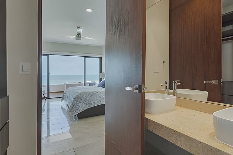 Zirene, Depto con jacuzzi priv