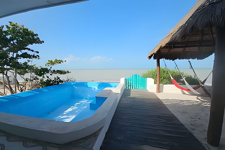 La Casa Del Velero, Beachfront