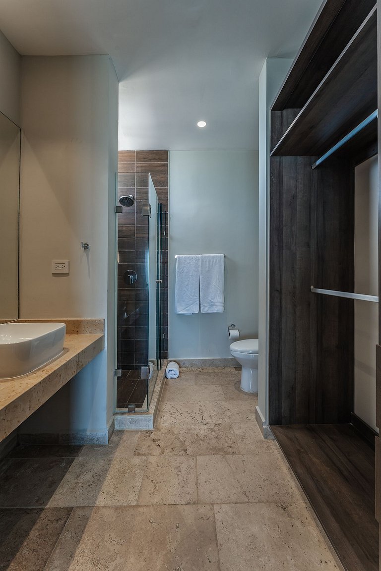 Zirene, Depto con jacuzzi priv