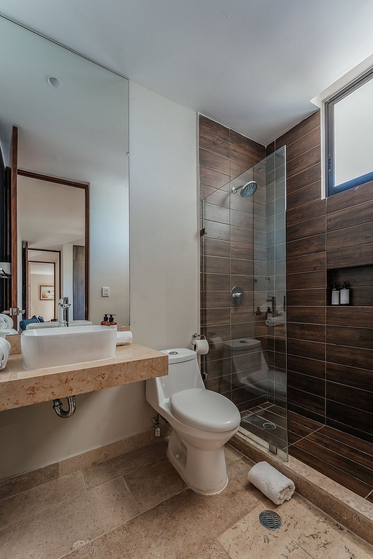 Zirene, Depto con jacuzzi priv