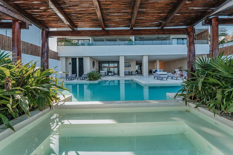 Zirene, Depto con jacuzzi priv