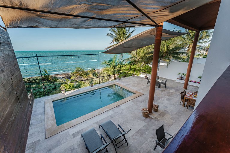 Casa Ceballos, Frente a la Playa