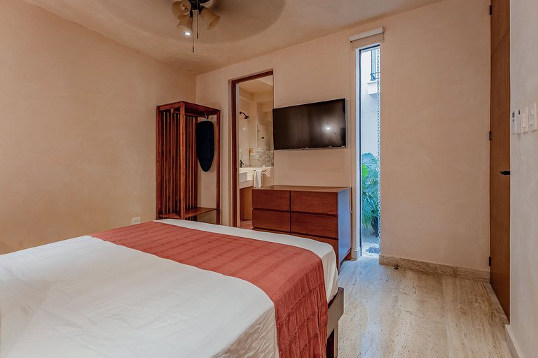 Casa Bugambilias