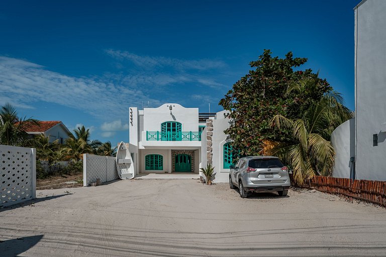 La Casa Del Velero, Beachfront