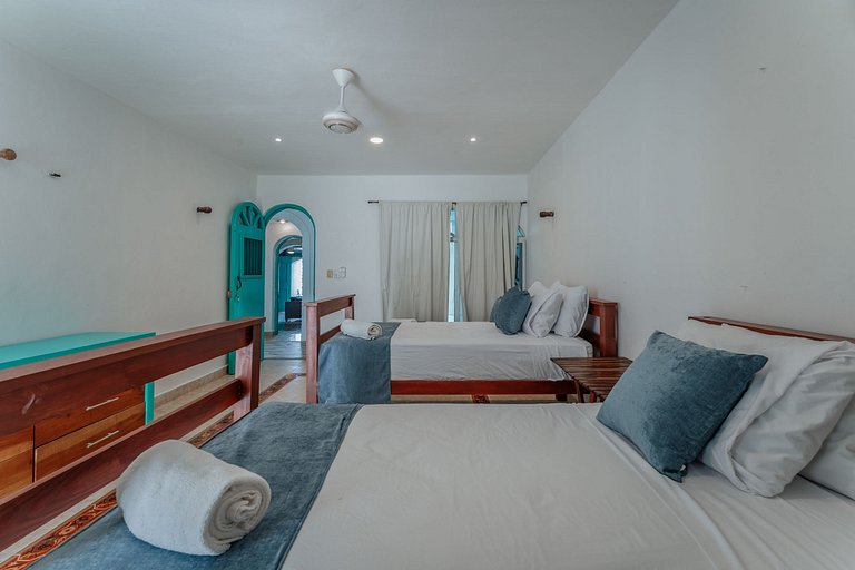 La Casa Del Velero, Beachfront