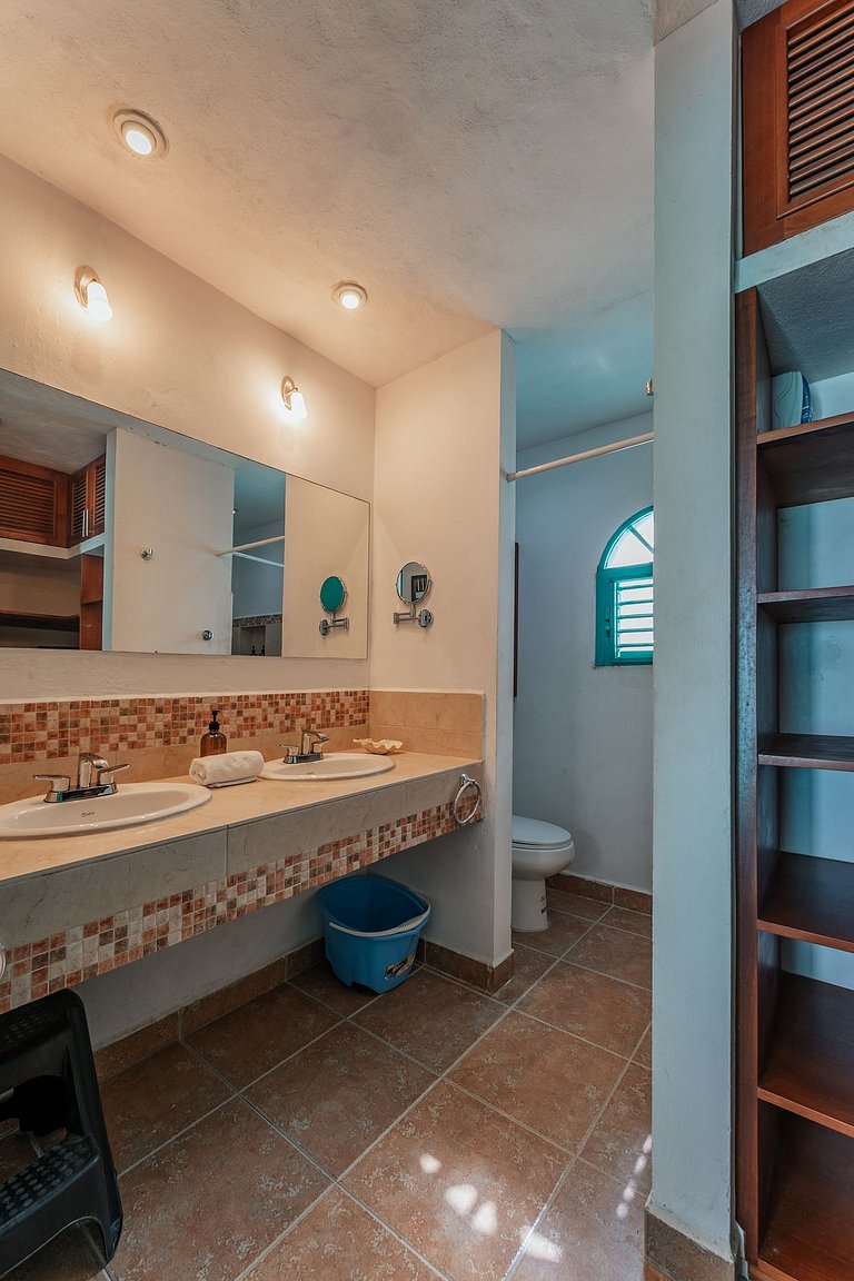 La Casa Del Velero, Beachfront