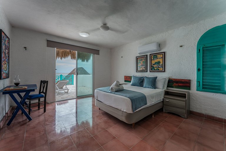 La Casa Del Velero, Beachfront