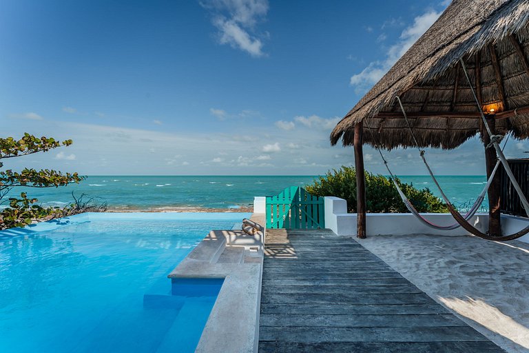 La Casa Del Velero, Beachfront