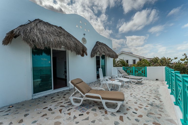 La Casa Del Velero, Beachfront