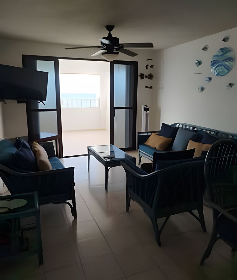 Departamento KAY a orilla del Mar, Progreso