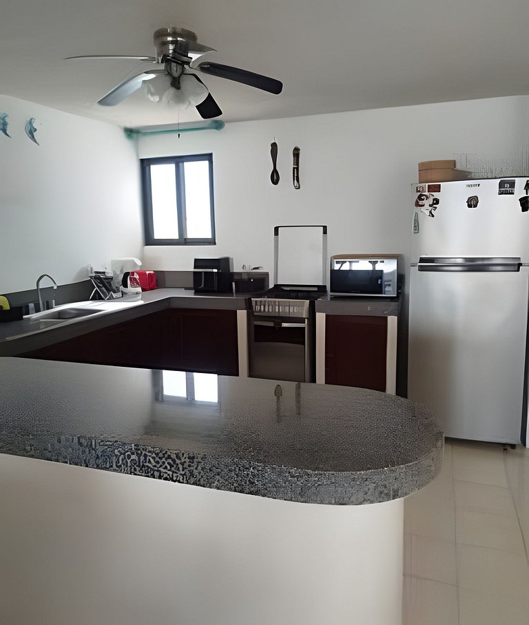 Departamento KAY a orilla del Mar, Progreso
