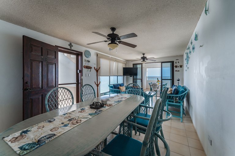 Departamento KAY a orilla del Mar, Progreso